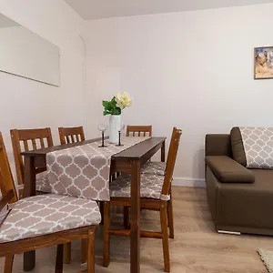 https://3-bedroom-apartment-kasprzaka-po-serviced-apartments.warsawhotelspoland.com