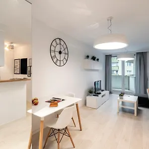 https://warsaw-aparts-manhattan-mokotow.warsawhotelspoland.com
