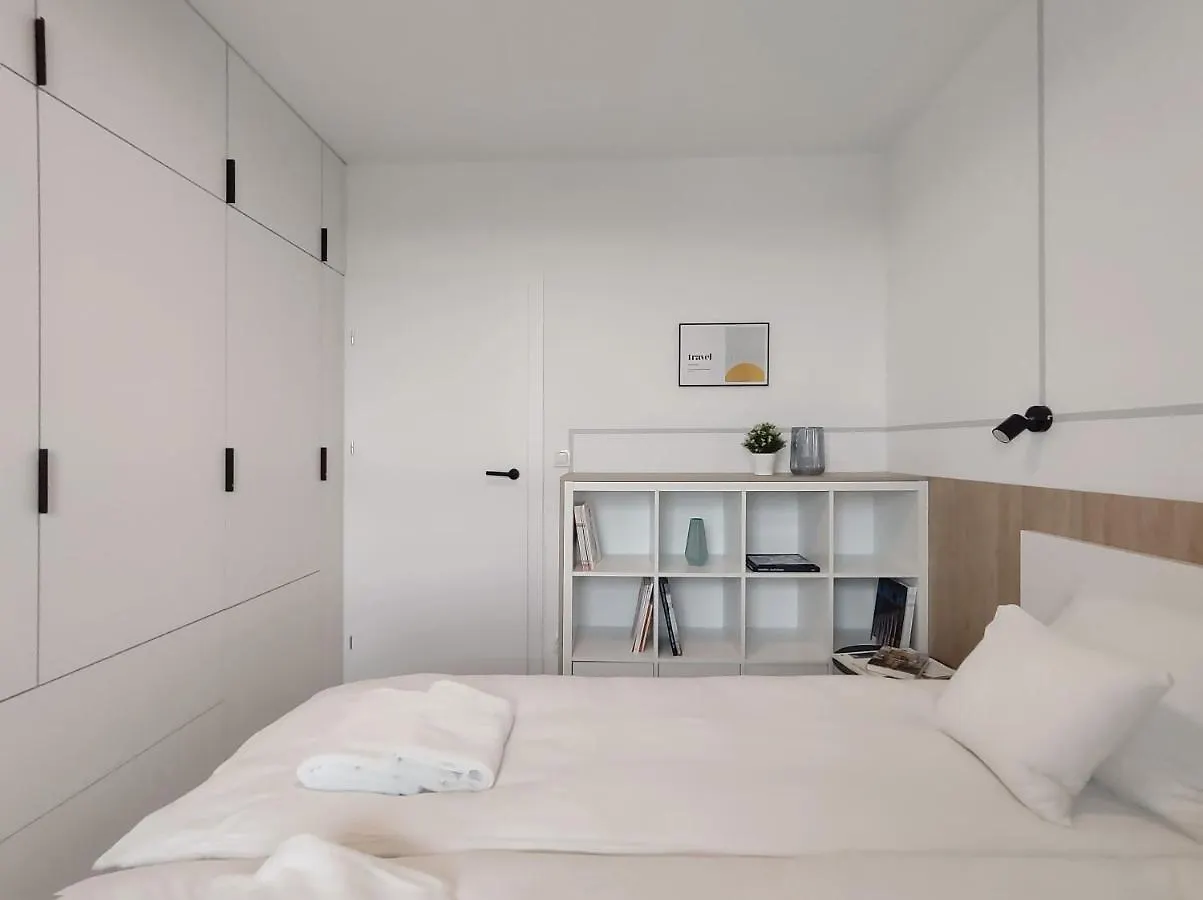 Elegant 3City Apartment With Parking In Gdansk By Noclegi Renters 0*,  Польша
